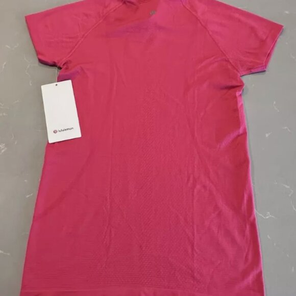 Lululemon Swiftly Tech Short Sleeve 2.0 Sz 6 *Hip-Length Cherry Mist NWT - Picture 4 of 4